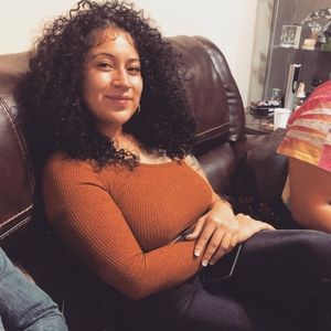 Meet your Posher, Glorianne